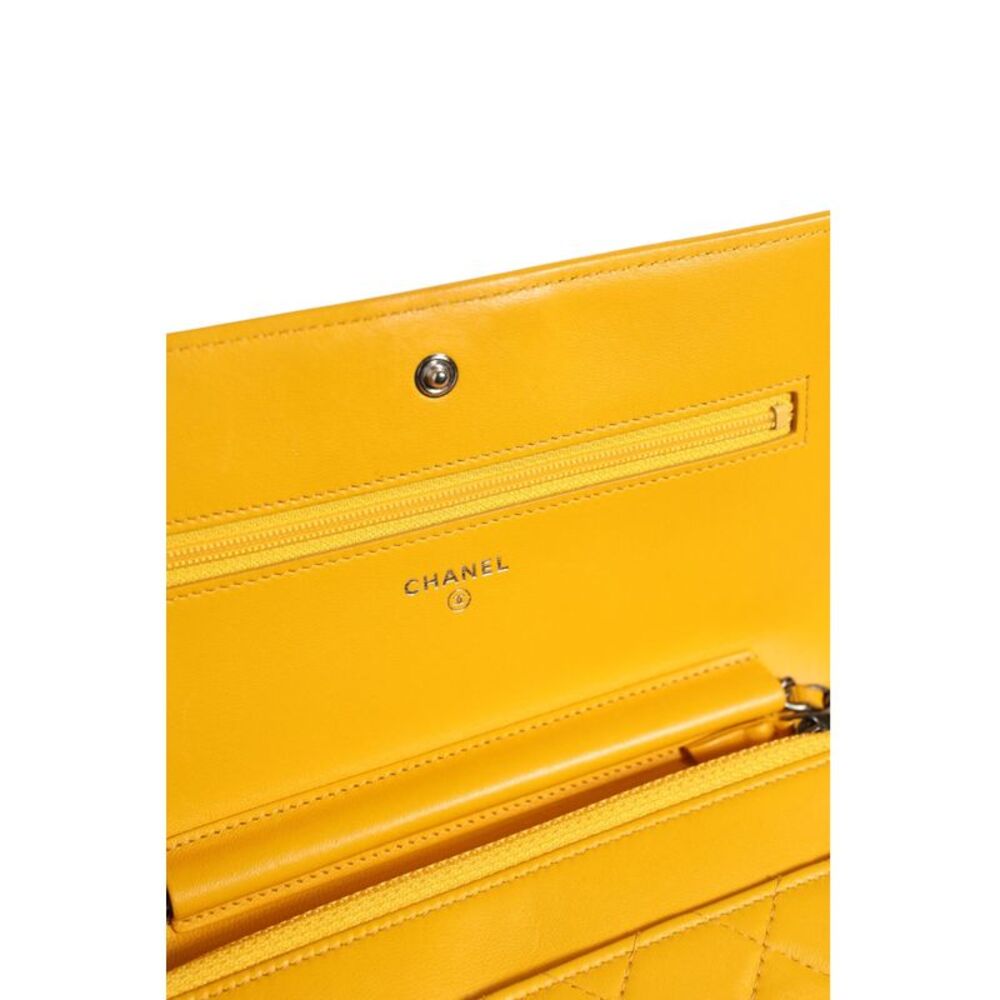 Chanel Yellow New Medium Boy Women's Bag - Picture 6 of 6